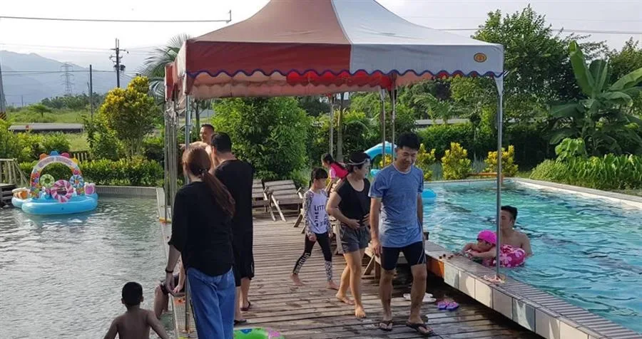 宜蘭民宿 記憶城堡-充氣戲水池