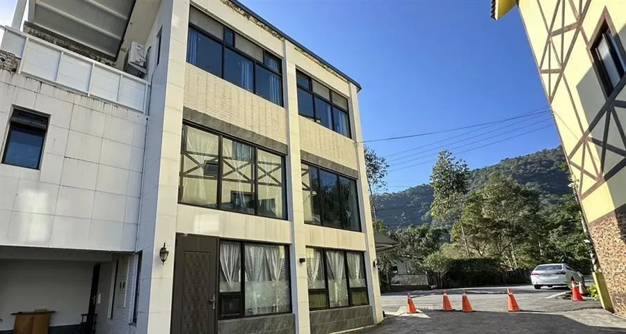 轉角星空包棟民宿-建築外觀與周邊環境