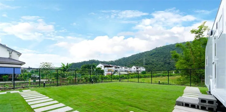 宜蘭民宿 遇見山嵐-庭院草地與植栽