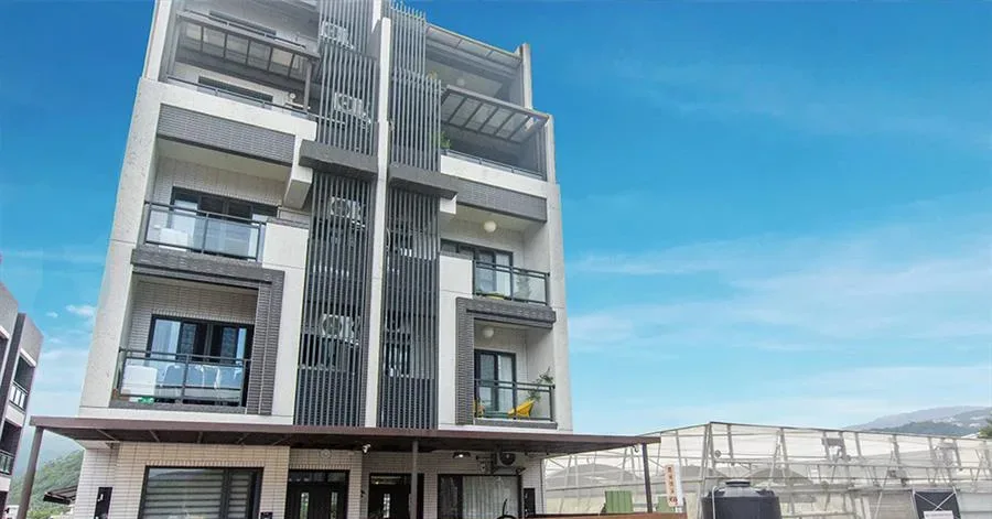 宜蘭 青覓礁溪民宿-陽台與戶外景觀