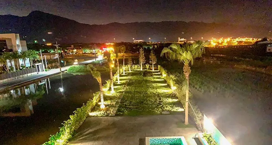 宜蘭民宿雅比斯旭山館－夜間建築外觀